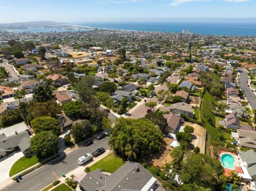 1604 Yost Dr, San Diego, CA 92109-1351