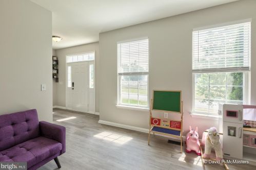 21 Trotting Way, Charles Town WV  25414-3308 exterior