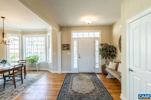 10 Mulligan Dr, Bybee VA  22963-2560 exterior