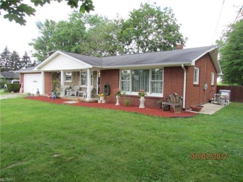 12091 Market Ave, Hartville, OH 44632-9047