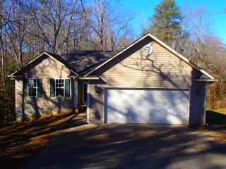 1148 Tall Oaks Cir, Piedmont SC  29673-7720 exterior