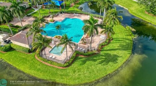 1578 191st Ave, Hollywood FL  33029-6149 exterior