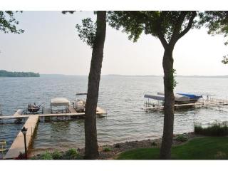 408 Lake St, Minnetrista, MN 55387