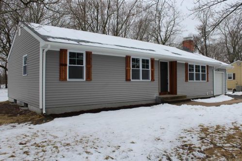 41 Mcgrath Rd, Wapping CT  06074-1116 exterior