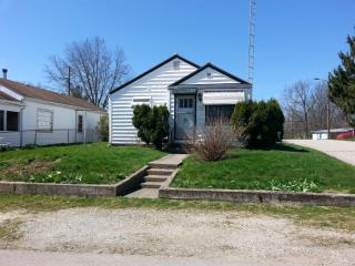 103 High St, Mount Auburn IN  47327-1523 exterior