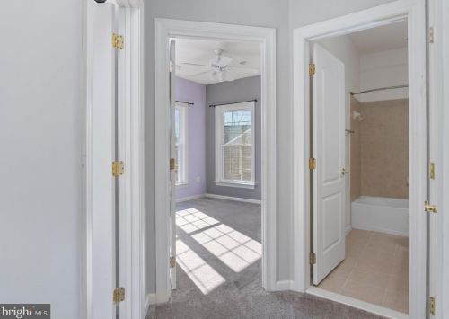 22476 Dinah Pl, Leesburg VA 20175-4808 exterior