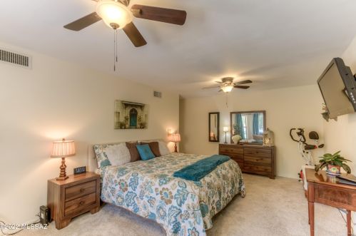 10950 Broadstone Dr, Tucson AZ  85737-8919 exterior