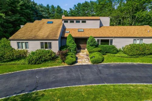 24 Overbrook Ln, Muttontown, NY 11545-2737