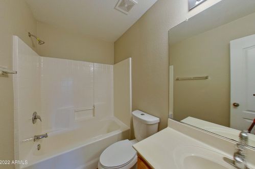 5763 Seldon Ln, Glendale AZ 85302-5417 exterior