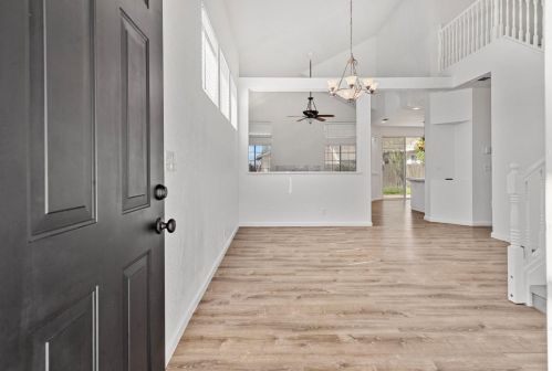 1285 Burgundy Ln, Manteca CA  95337-6874 exterior