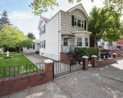 101-25 Woodhaven Blvd, Jamaica, NY 11416-1502