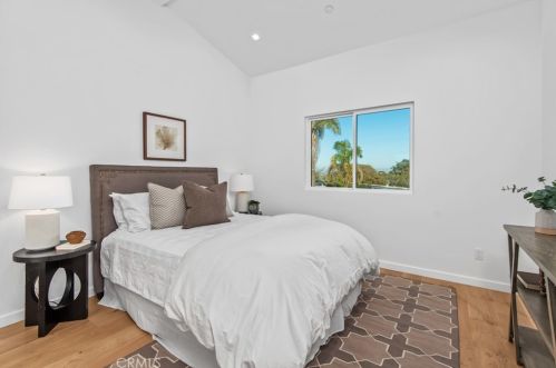 1423 15th St, Manhattan Beach CA  90266-4070 exterior
