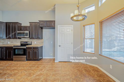 5162 Diamond Ave, Mesa AZ 85208-2083 exterior