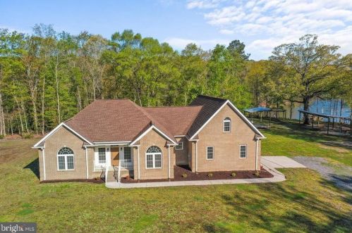 1021 White Point Rd, Kinsale, VA 22488-2341