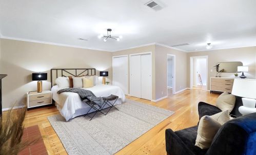 3261 Hardisty Ave, Cincinnati OH 45208-3006 exterior