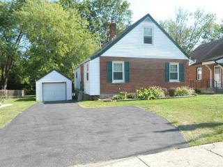 58 Gambier Cir, Cincinnati, OH 45218-1427