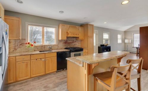 1147 Bellmore Rd, North Bellmore NY  11710-3701 exterior