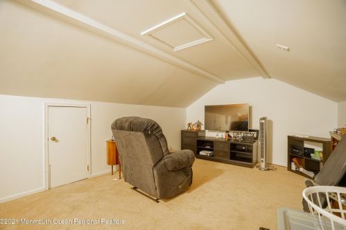 88 Rita Ln, Jackson Twp NJ  08527-2367 exterior