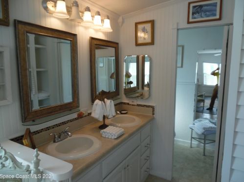 575 Marlin Cir, Sebastian FL  32976-2403 exterior