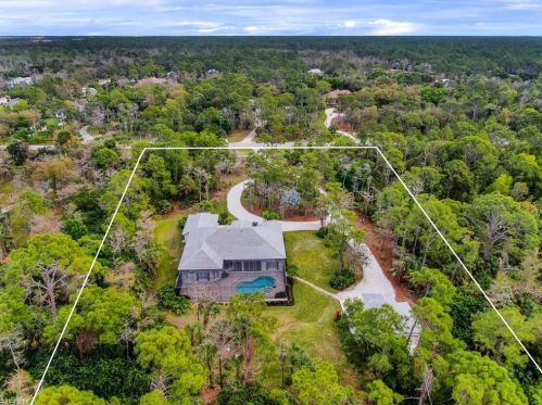 411 Logan Blvd, Naples, FL 34119-1428