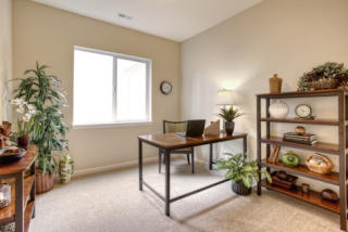 12431 278 Pl, Kent WA  98030-8827 exterior