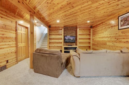 380 Pondview Ln, Chaska MN  55318-2873 exterior