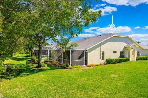 8539 Ibis Cove Cir, Naples, FL 34119-7746