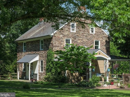 6337 Carversville Rd, Pipersville, PA 18947-9516