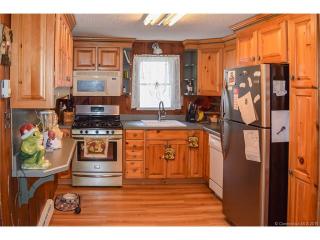 456 Hinkel Mae Dr, Coventry, CT 06238-2520