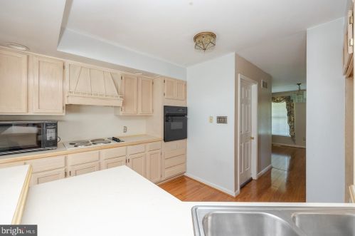 1 Apple Dr, Downingtown PA 19335-1182 exterior