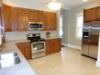 329 Broad St, Portsmouth, VA 23707-1603