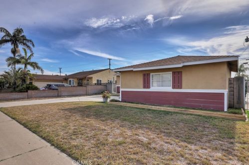 7812 Jackson Way, Buena Park, CA 90620-3923