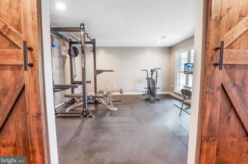 13439 Princedale Dr, Woodbridge VA  22193-3911 exterior