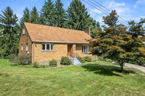 125 Hivue Ln, Pittsburgh, PA 15237-1020