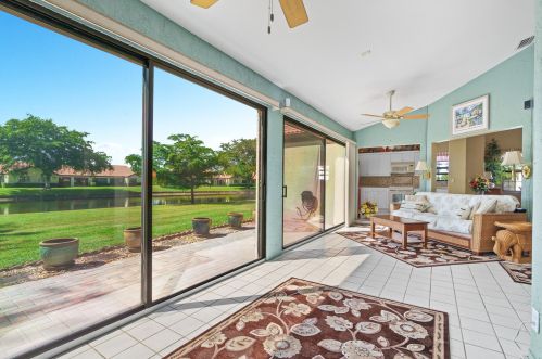 8187 Mooring Cir, Boynton Beach, FL 33472-2305