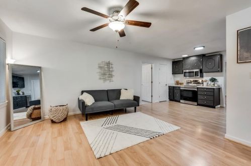 2417 Shropshire St, Fort Worth TX 76105-5238 exterior