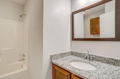 571 Majestic Park Ln, Cedar Hill TX 75104-1763 exterior