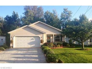 4862 Short St, Geneva On The Lake, OH 44041-9769