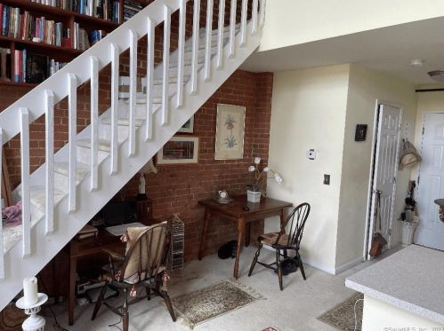 25 Grand St, Norwalk CT  06851-3521 exterior