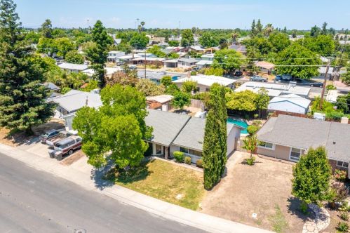 28 Clover St, Woodland CA  95695-3108 exterior