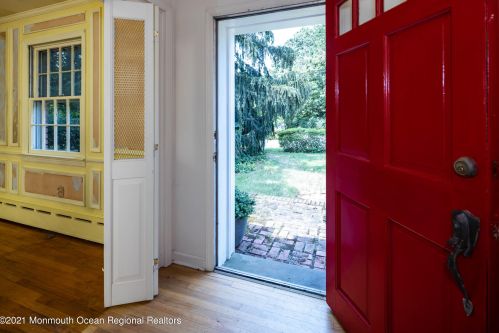 12 Summit Ave, Atlantic Highlands, NJ 07716-1529