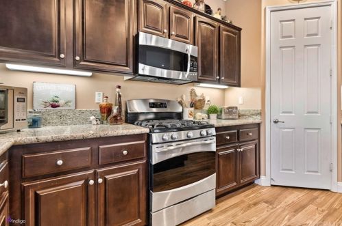 6019 Dubois Pl, Bakersfield CA  93306-7590 exterior