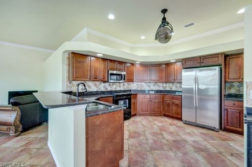 5409 25th Ct, Cape Coral, FL 33914-7613
