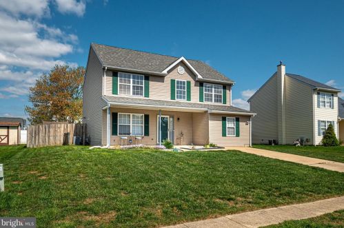 551 Mason Dr, New Castle, DE 19720-7683
