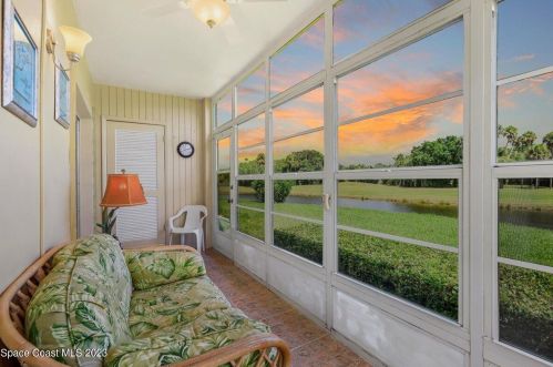 12 Vista Gardens Trl, Vero Beach, FL 32962-0733
