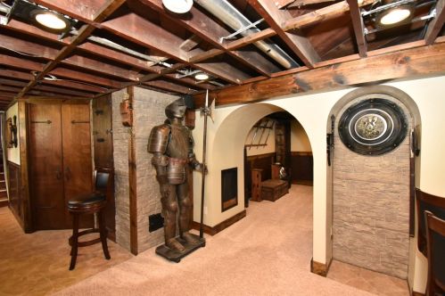 4145 92, Milwaukee WI 53228-2131 exterior