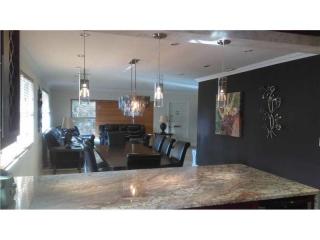 1256 Hollywood Blvd, Hollywood FL  33019-1516 exterior