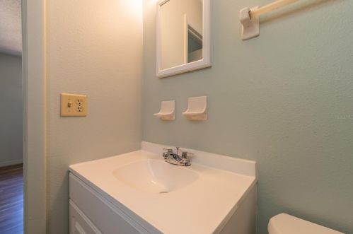 1700 Thor Ave, Apopka FL  32703-4740 exterior