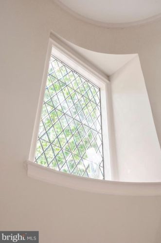 4310 42, Washington DC 20016-4613 exterior