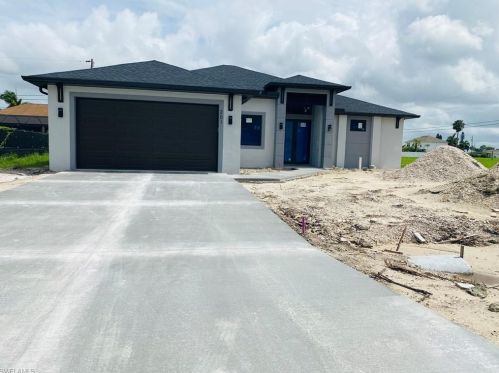 306 3rd Ave, Cape Coral, FL 33909-2507